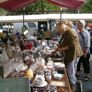 Snuffelmarkt Expo Houten Buiten